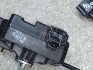 Привод открывания лючка бензобака CAMRY 40 06-11 2009 2.4 2AZFXE
