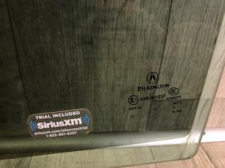 Стекло двери переднее левое TLX 14-17 2017 2.4 K24W7