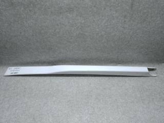 Заглушка рейлинга передняя правая CHEVROLET EQUINOX 04-09 2005 Б/У Заглушка рейлинга передняя правая CHEVROLET EQUINOX 04-09 2005