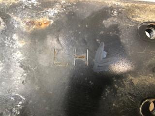 Кронштейн усилителя переднего бампера левый FX S50 03-08 2005 3.5 VQ35DE