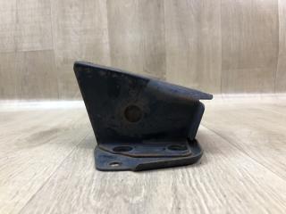 Кронштейн усилителя переднего бампера правый FX S50 03-08 2005 3.5 VQ35DE