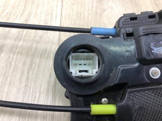 Замок двери задний левый VENZA 09-16 2013 3.5 2GR-FE