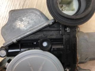 Стеклоподъемник задний правый VENZA 09-16 2013 3.5 2GR-FE