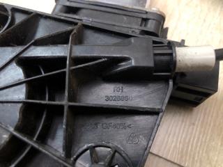 Стеклоподъемник задний правый JETTA USA 10-17