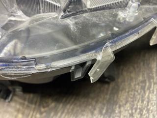 Фара передняя правая RAV4 18-