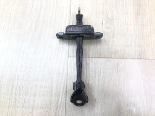 Ограничитель двери передний правый HYUNDAI ACCENT RB 10- 2014