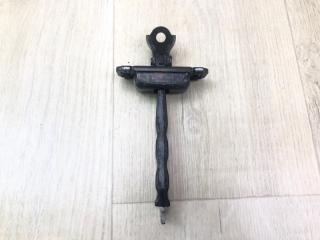 Ограничитель двери передний правый HYUNDAI ACCENT RB 10- 2014