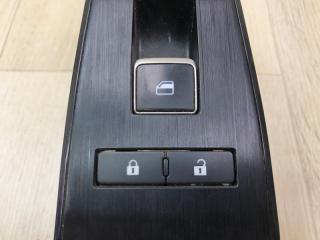 Кнопка стеклоподъемника передняя правая NISSAN X-TRAIL/ROGUE T33 20- 2.5 PR25DD