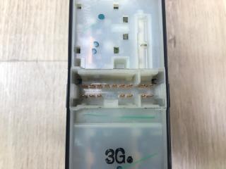 Блок управления стеклоподъемниками передний левый VERSA B17 11-19 2017 1.6 HR16DE