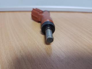 Форсунка топливная LEXUS RX300/330/350/400 03-09