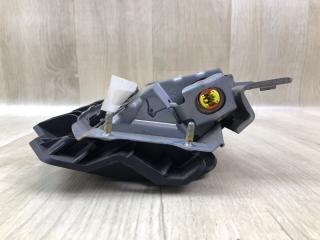 Подушка безопасности в колени левая VENZA 09-16 2013 3.5 2GR-FE