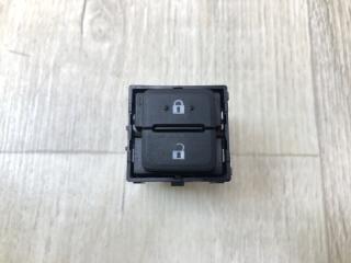 Кнопка центрального замка передняя правая SIENNA 11-16 2014 3.5 2GR-FE