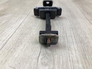 Ограничитель двери передний левый ELANTRA AD 16- 2016 2.0 G4NH