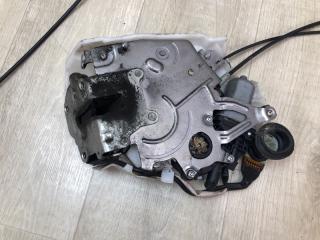 Замок двери боковой задний левый SIENNA 11-16 2014 3.5 2GR-FE