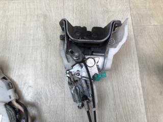 Замок двери боковой задний левый SIENNA 11-16 2014 3.5 2GR-FE