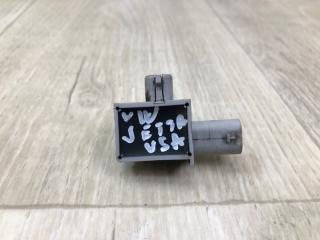 Датчик удара передний JETTA USA 10-17