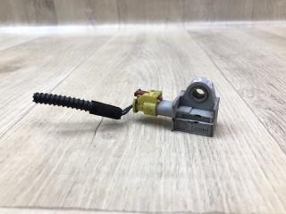 Датчик удара передний VOLKSWAGEN JETTA USA 10-17