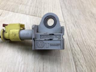 Датчик удара передний JETTA USA 10-17