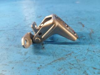 Петля двери нижняя передняя левая X-TRAIL/ROGUE T33 20- 2021 2.5 PR25DD