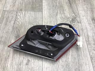 Фонарь внутренний правый CAMRY 40 06-11