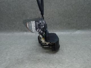 Замок двери задний левый H3 05-10 2006 L52 3.5 L