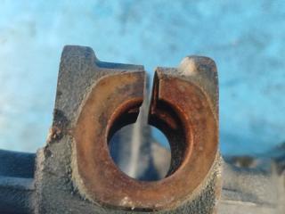 Кулак поворотный правый CX-9 16- 2017