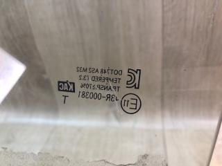 Стекло двери переднее правое ACCENT RB 10- 1.6