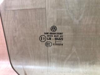 Стекло двери переднее правое JETTA USA 10-17