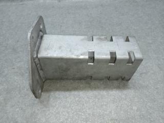 Кронштейн переднего бампера левый CHRYSLER 200 14-16 2.4 ED6