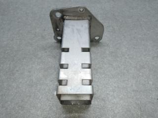 Кронштейн переднего бампера правый CHRYSLER 200 14-16 2016