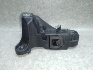 Крепление радиатора левое 200 14-16 2016 2.4 ED6