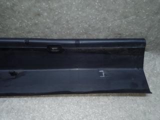 Накладка стойки лобового стекла правая H3 05-10 2006 L52 3.5 L