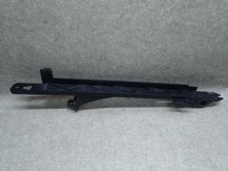 Крепление радиатора правое H3 05-10 2006 L52 3.5 L