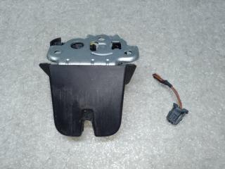 Замок крышки багажника VOLKSWAGEN JETTA USA 10-17