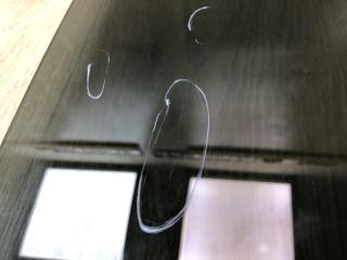 Стекло двери заднее левое AVENSIS 08-18