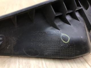 Пластик под лобовое стекло / Жабо правый CIVIC FC/FK 15-