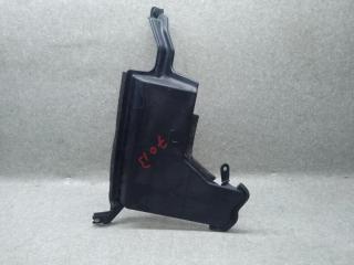 Дефлектор радиатора левый NISSAN LEAF 10-17 2011