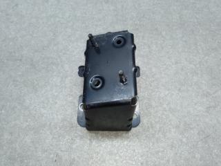 Кронштейн усилителя заднего бампера левый NISSAN LEAF 10-17 2011