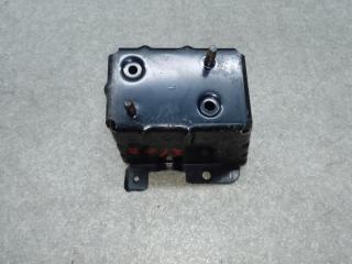 Кронштейн усилителя заднего бампера левый NISSAN LEAF 10-17 EM61