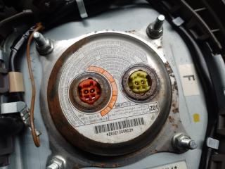 Подушка безопасности в руль LEAF 10-17 2011 EM61