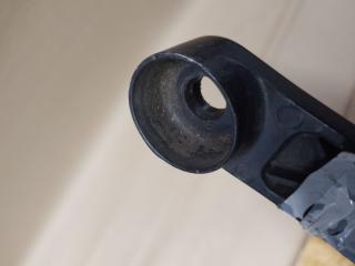 Поводок стеклоочистителя передний передний правый PILOT 08-15