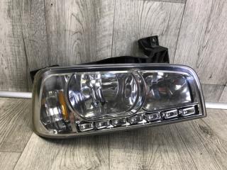 Фара правая DODGE CHARGER 05-10