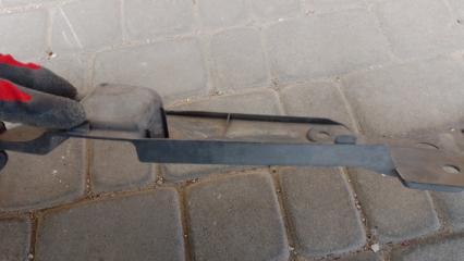 Накладка замка капота ACCORD CL7 / TSX 03-08