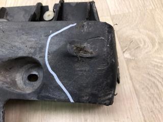 Кронштейн порога правый MODEL Y 19- 2021