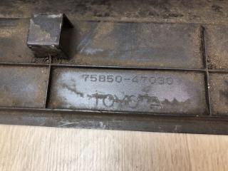 Накладка порога наружная правая PRIUS 16- 2016 1.8 2ZRFXE