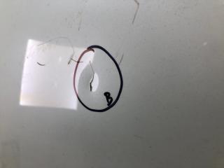 Капот LEAF 10-17 EM61