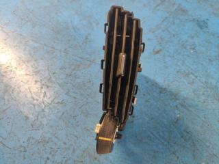 Дефлектор воздушный левый FOCUS 10-18