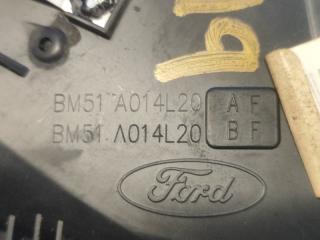 Дефлектор воздушный правый FOCUS 10-18