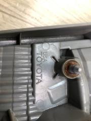 Фонарь внутренний правый VENZA 09-16 2009 3.5 2GR-FE