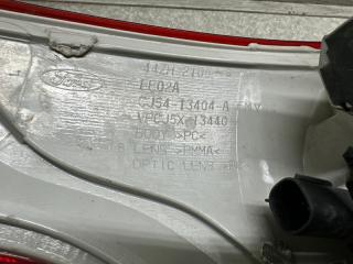 Фонарь наружный правый ESCAPE 12-19